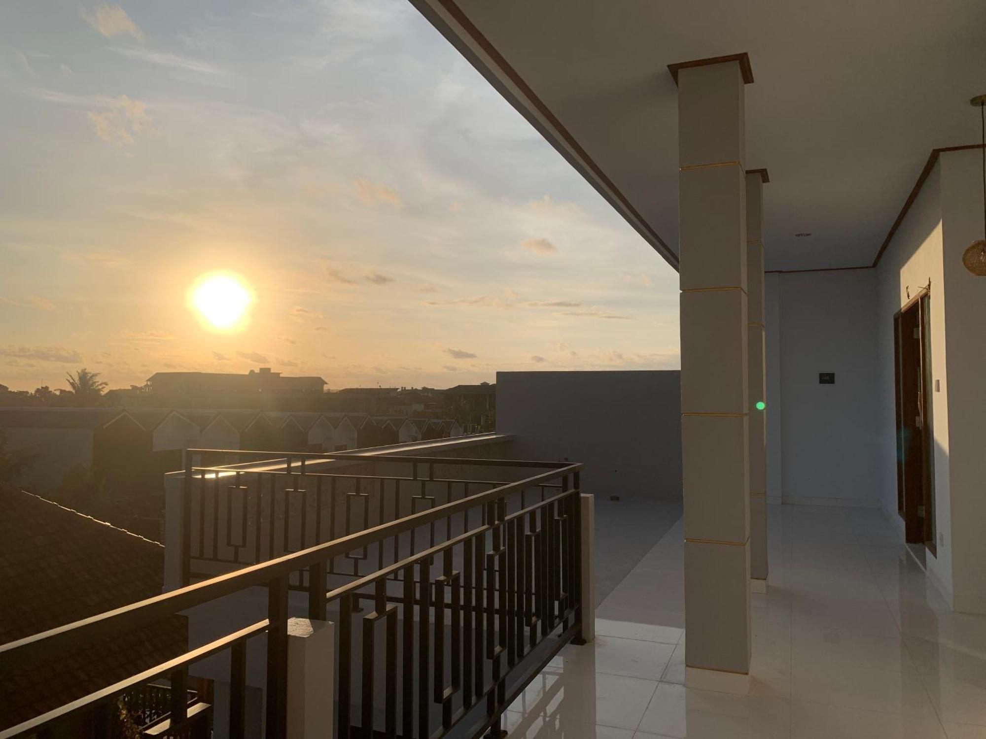 The Lima Home Stay In Canggu Buitenkant foto