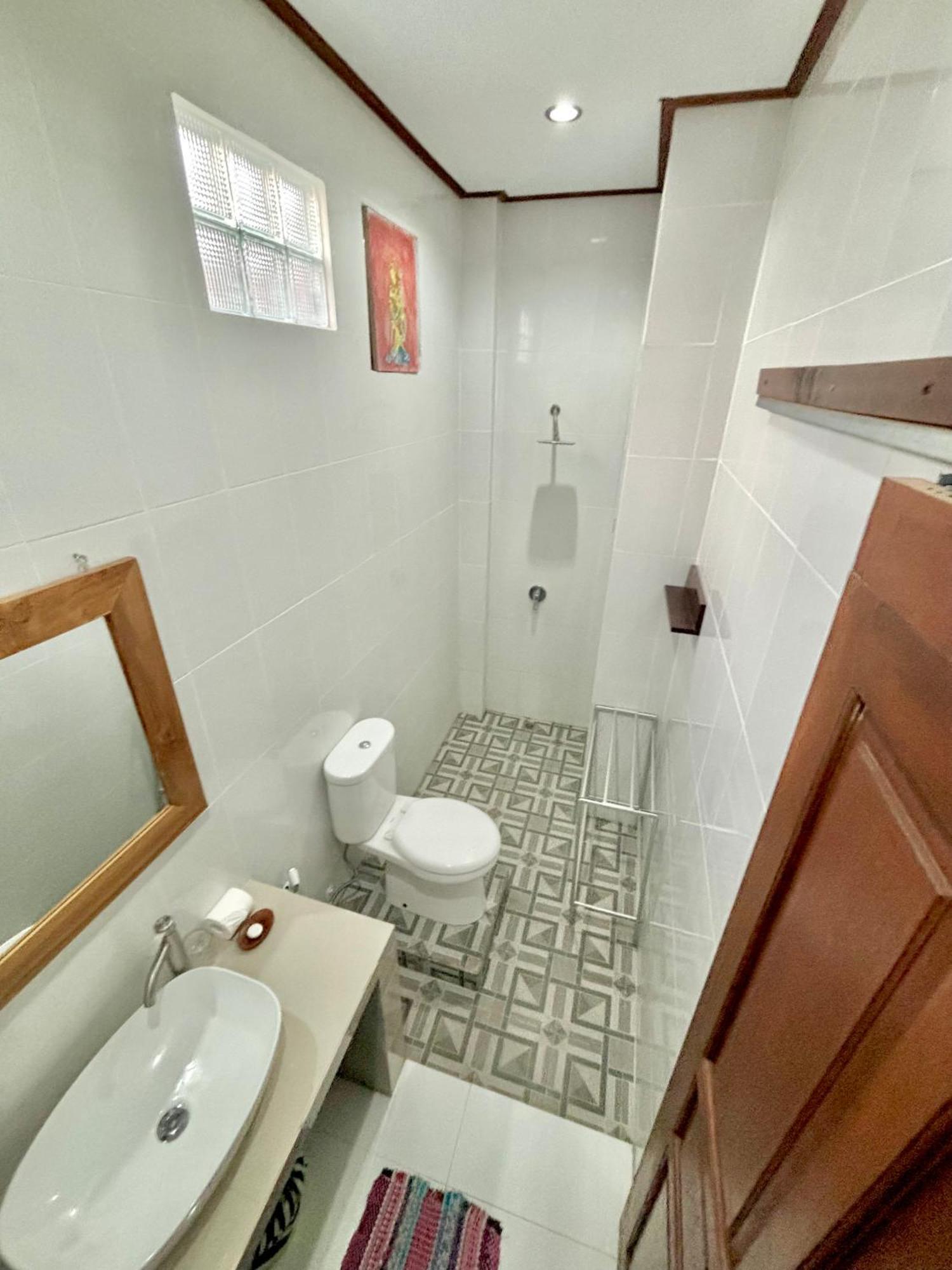 The Lima Home Stay In Canggu Buitenkant foto
