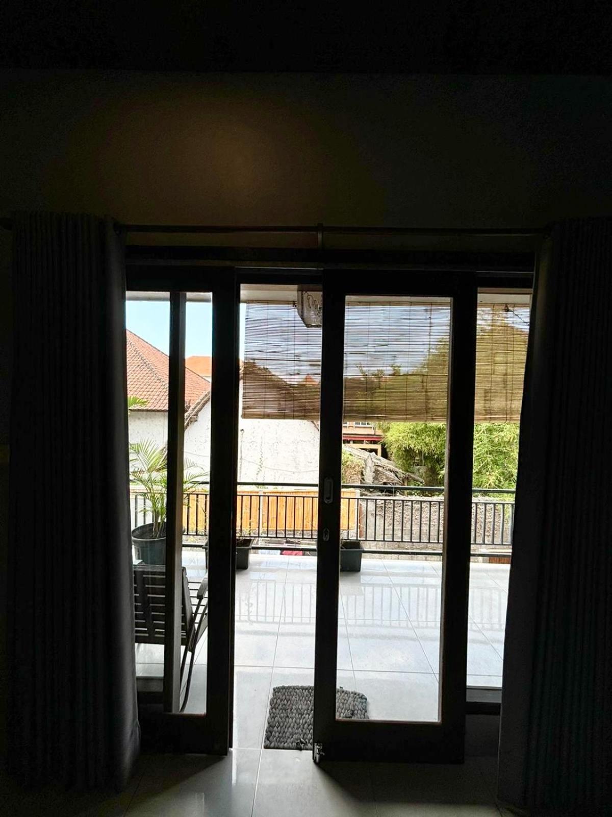 The Lima Home Stay In Canggu Buitenkant foto