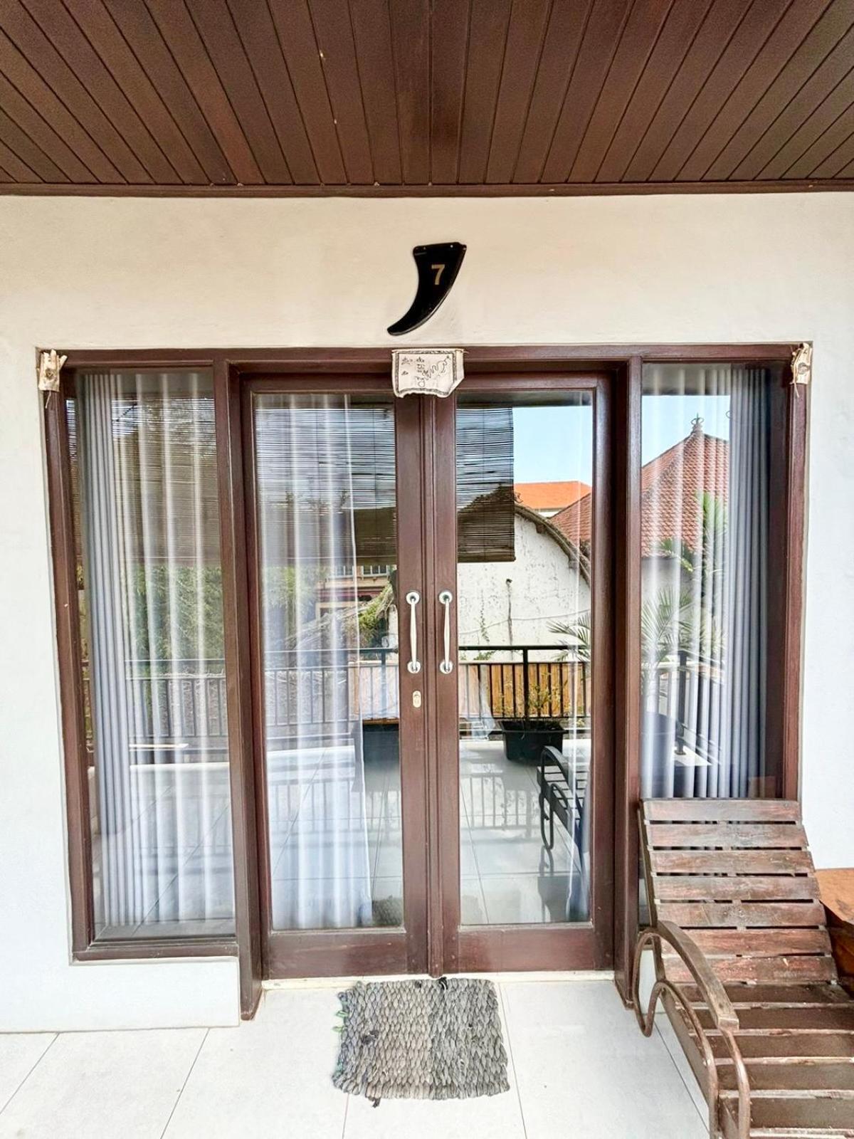 The Lima Home Stay In Canggu Buitenkant foto